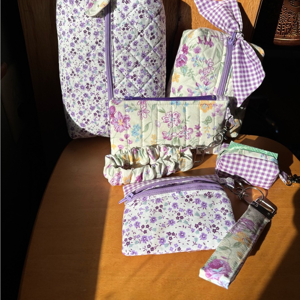 Floral Cosmetic Bag Set - Purple and White